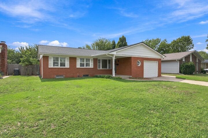 Property Photo:  8105 E Clay St  KS 67207 