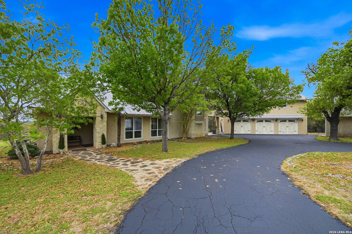 Property Photo:  752 Taylor Pt  TX 78163 