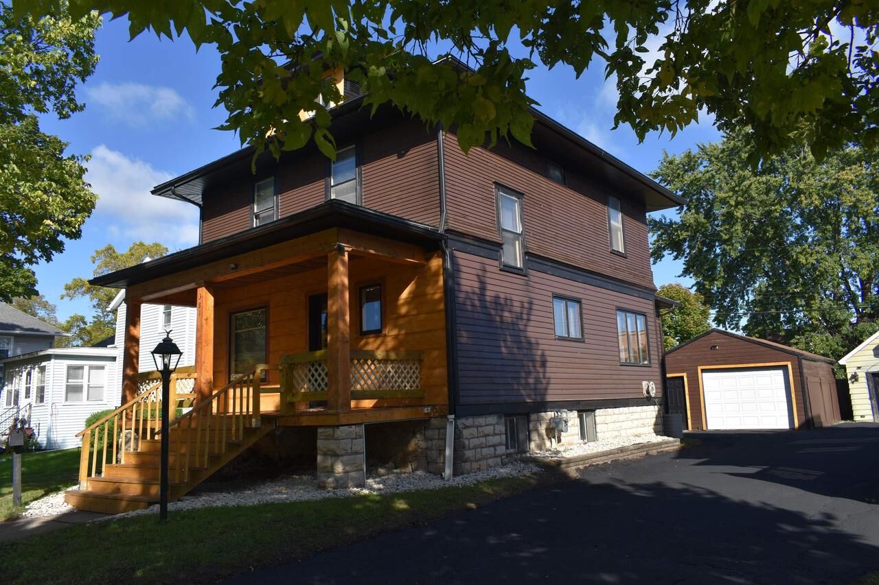 Property Photo:  381 E 2nd Street  WI 54935 