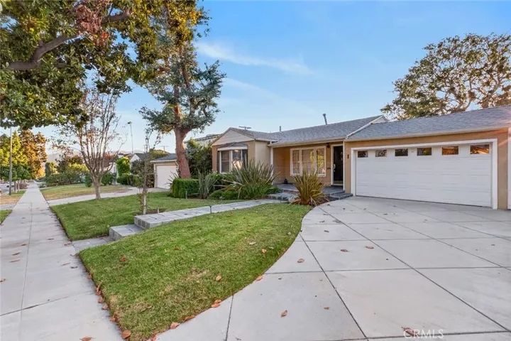 Property Photo:  1321 Graynold  CA 91202 
