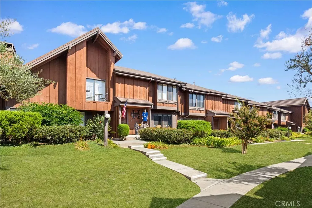 Property Photo:  2220 Mount Shasta Drive  CA 90732 