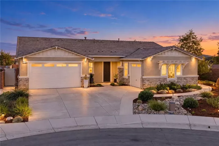 Property Photo:  30109 Old Court  CA 92563 