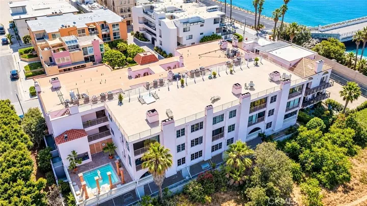 Property Photo: 6220 Pacific Avenue 104 CA 90293