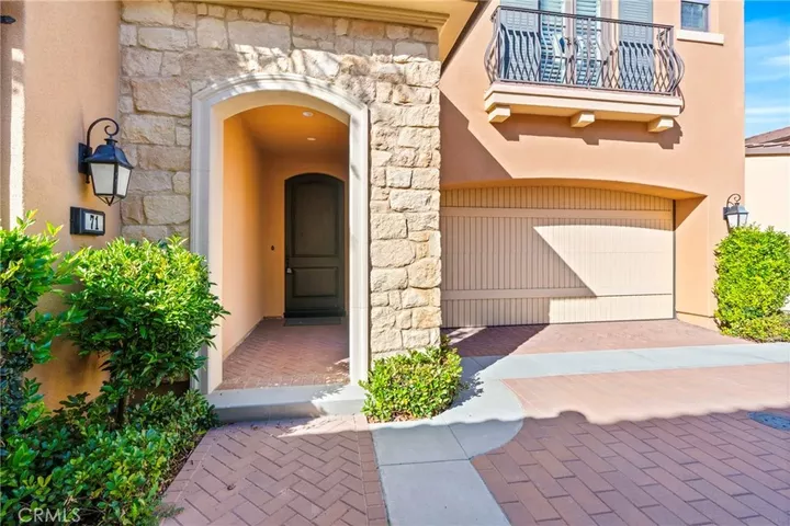Property Photo:  71 Brixton  CA 92620 