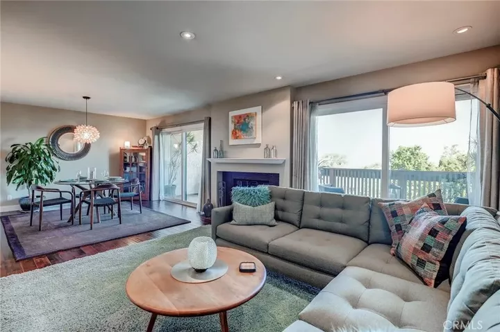 Property Photo:  2516 E Willow 203  CA 90755 