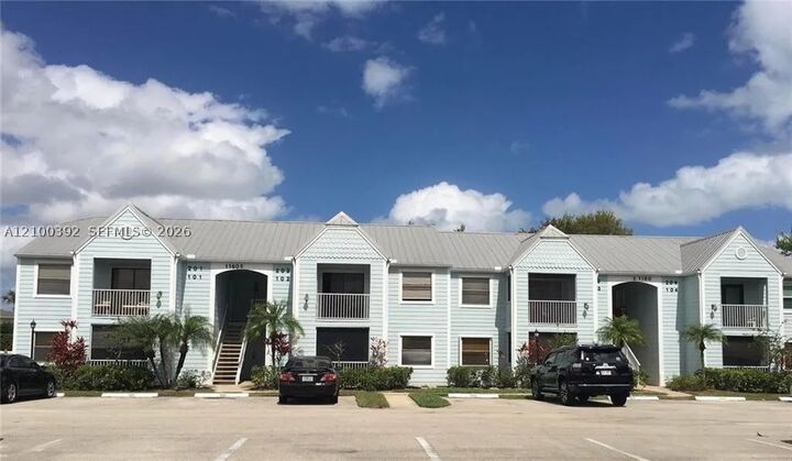 Property Photo:  1160 3rd Way 202  FL 32960 