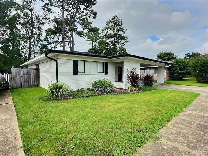 Property Photo:  210 Gerald Drive  LA 70503 