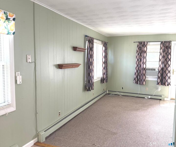 Property Photo: 28 Singer Court CT 06614