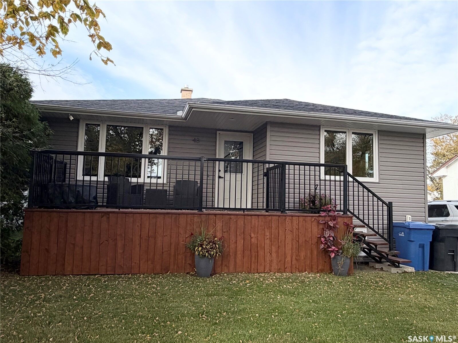 Property Photo:  48 Macfarline Avenue  SK S3N 2C6 