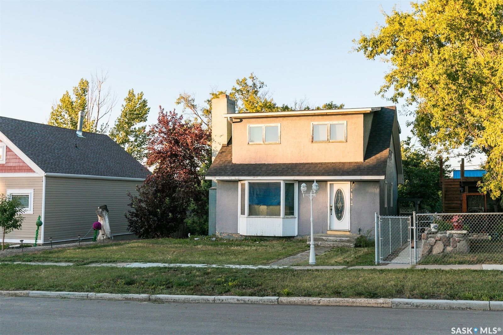 Property Photo:  306 Saskatchewan Avenue  SK S0L 1R0 