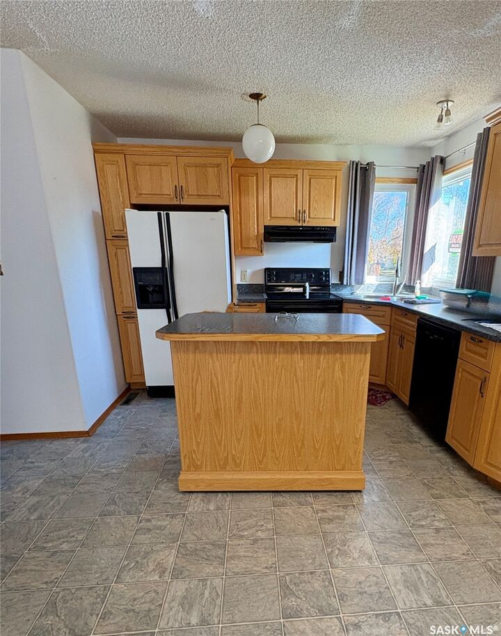 Property Photo:  306 2nd Street W  SK S0L 1T0 