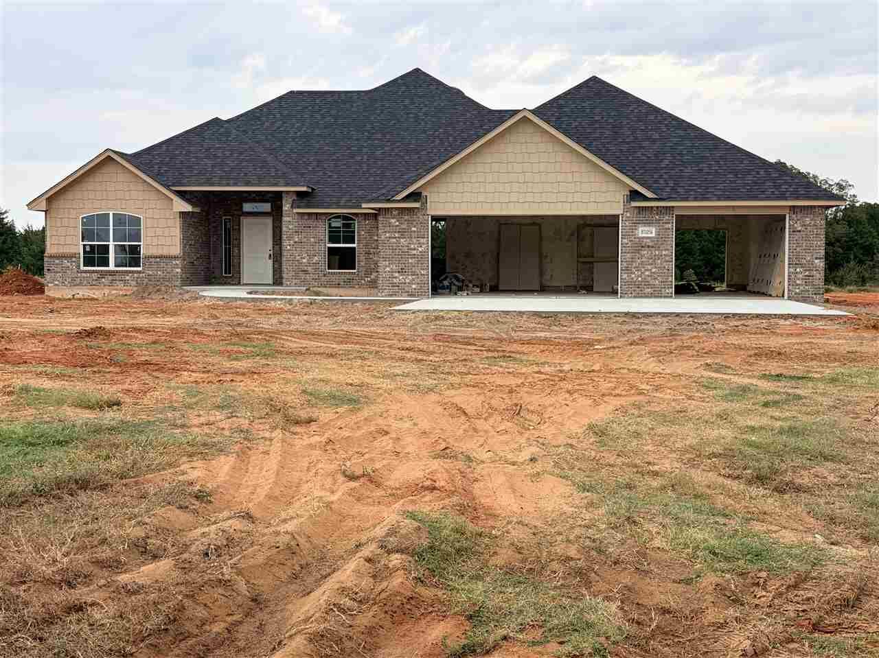 Property Photo:  870256 Red Stone Circle  OK 74834 