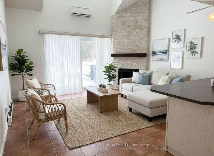 Photo de la propriété: 51 Laguna Parkway 9 ON L0K 1B0