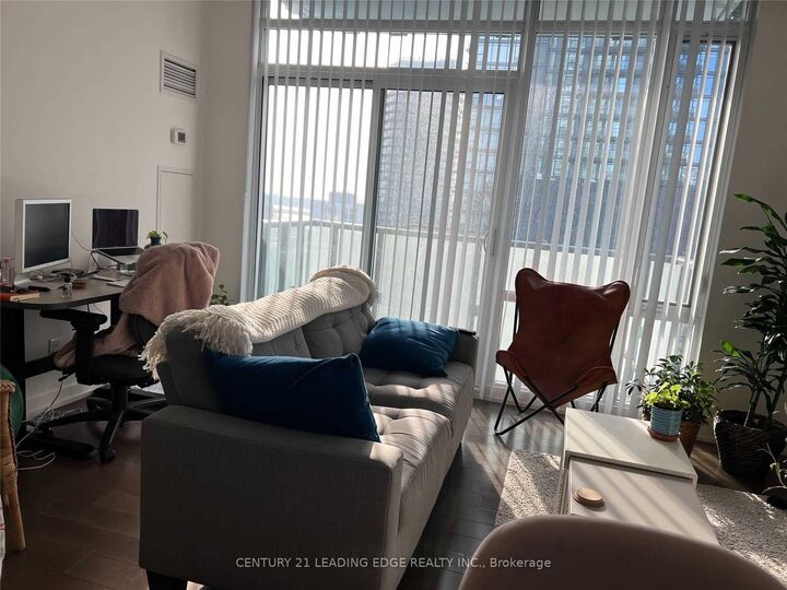 Property Photo: 170 Fort York Boulevard 1010 ON M5V 0E6