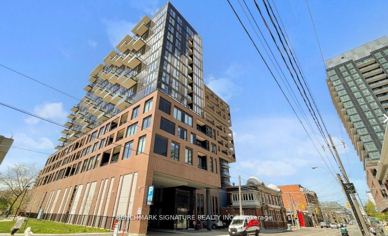 Property Photo:  270 Dufferin Street 814  ON M6K 0H8 