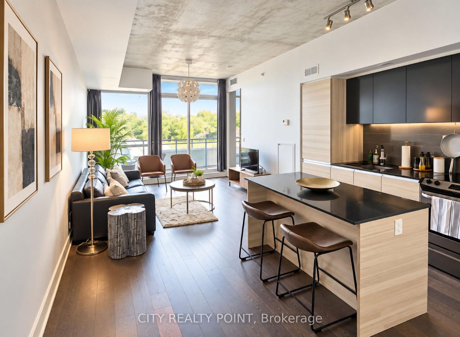 Property Photo:  1190 Dundas Street E 505  ON M4M 0C5 