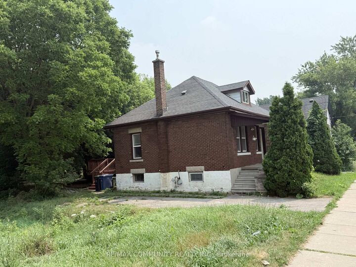 Property Photo:  70 Huron Street  ON N1E 5L6 