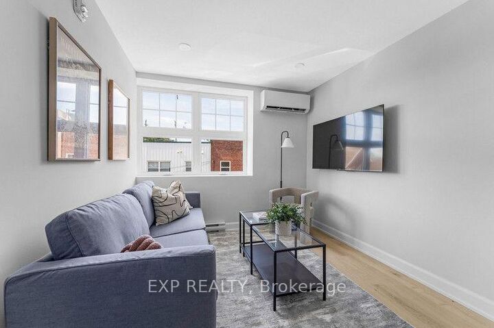 Property Photo:  658 Somerset Street W 101  ON K1R 5K4 