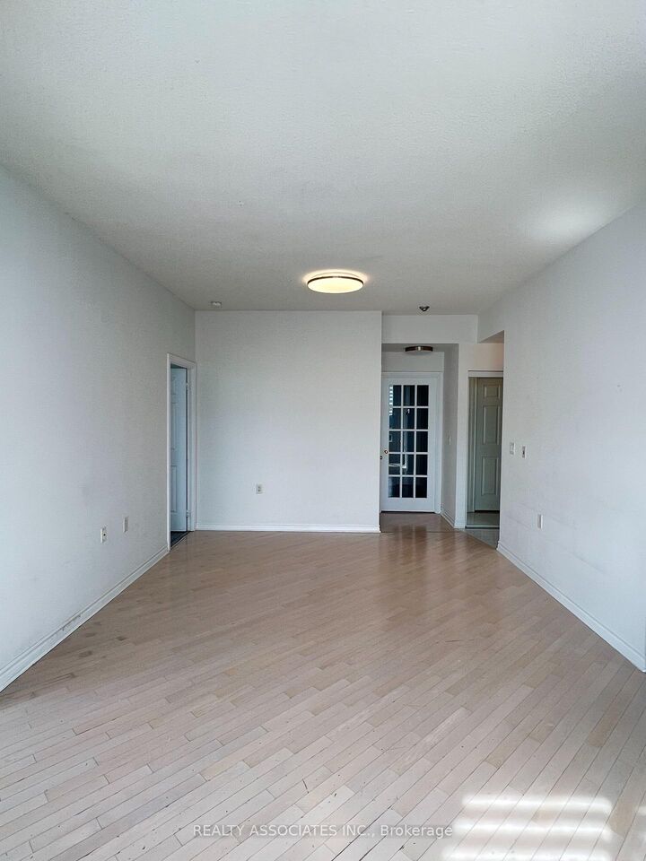 Property Photo:  2627 McCowan Road Lph17  ON M1S 5T1 
