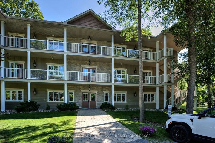 Property Photo:  532 10th Concession Road 11-5  ON K0G 1X0 