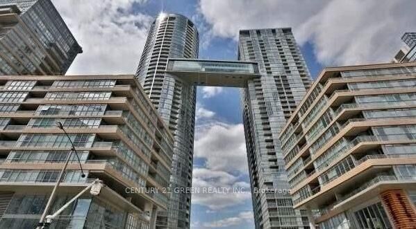 Property Photo:  15 Iceboat Terrace 2308  ON M5V 4A5 