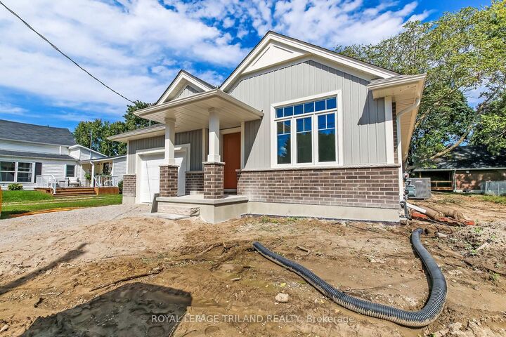 Property Photo:  283 Ridout Street  ON N0L 2C0 