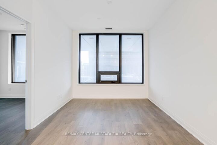 Property Photo:  4015 The Exchange N/A 611  ON L5B 0N9 