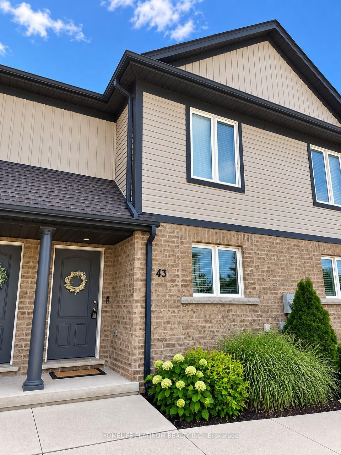Property Photo:  7768 Ascot Circle 43  ON L2H 3P9 