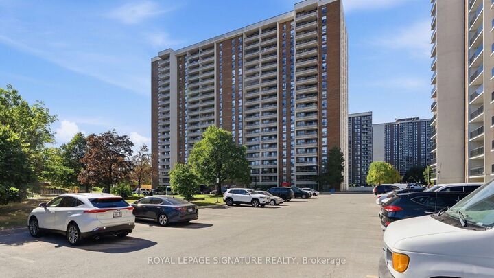 Property Photo:  4 Kings Cross Road 1805  ON L6T 3X8 