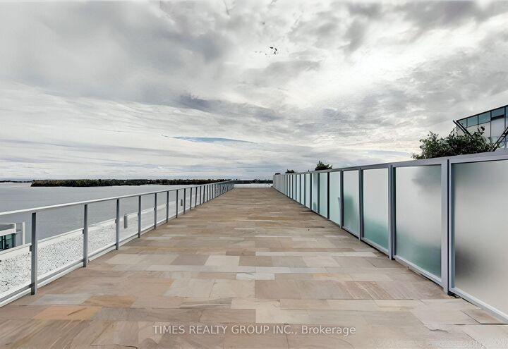 Property Photo:  39 Queens Quay E. Street E Ph1302  ON M5E 0A5 