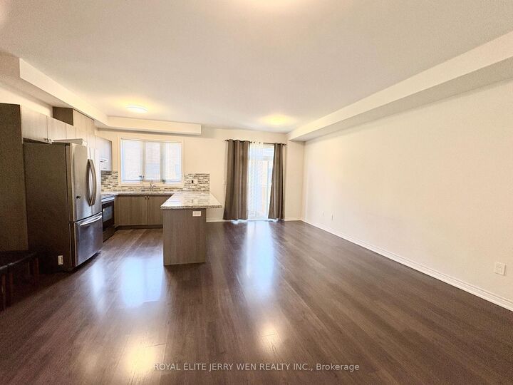 Property Photo:  15 Collier Crescent  ON L6E 0E7 