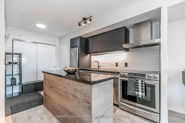Property Photo:  68 Abell Street 538  ON M6J 0B1 