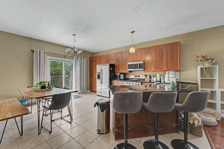 Property Photo:  65 Jessica Drive Upper  ON L4N 5T3 