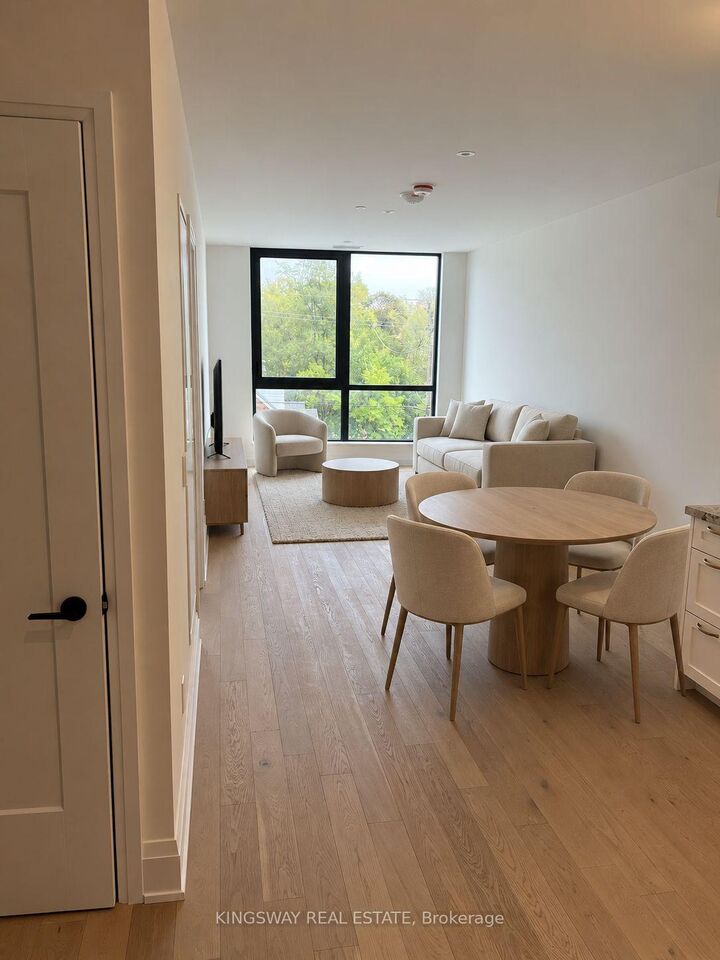 Property Photo:  2788 Bathurst Street 218  ON M6B 0B3 
