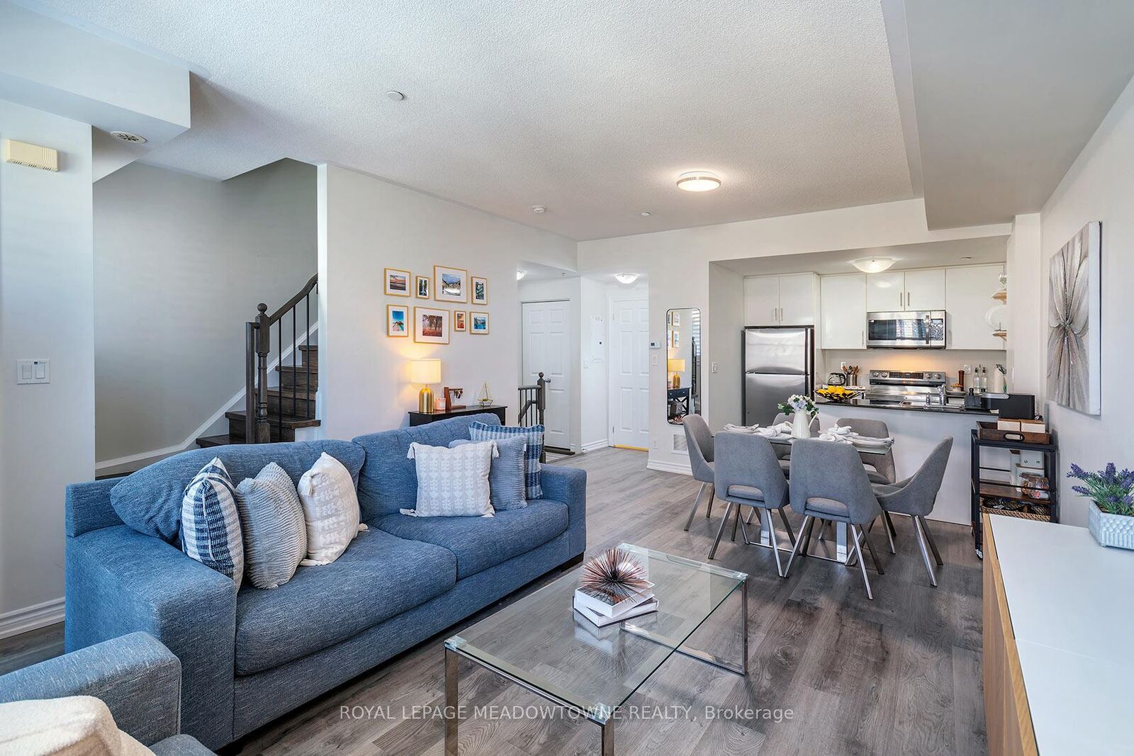 Property Photo:  10 Carnation Avenue 19  ON M8V 0B8 
