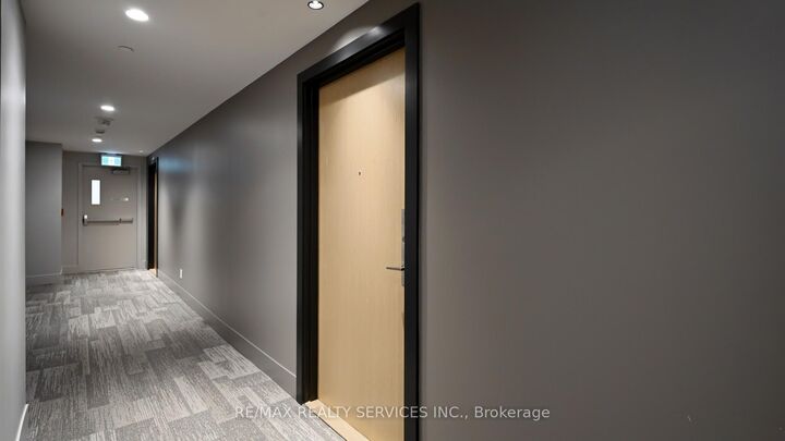 Property Photo:  1787 St. Clair Avenue W 102  ON M6N 0B7 