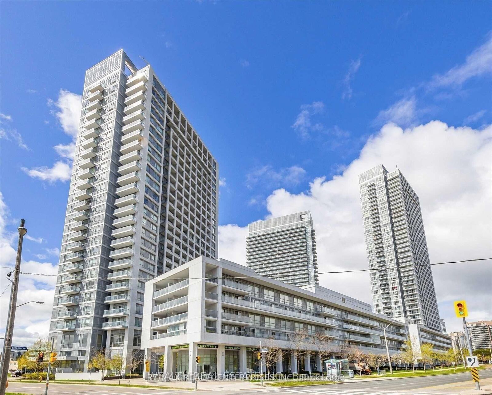Property Photo:  2035 Sheppard Avenue E 418  ON M2J 0A8 