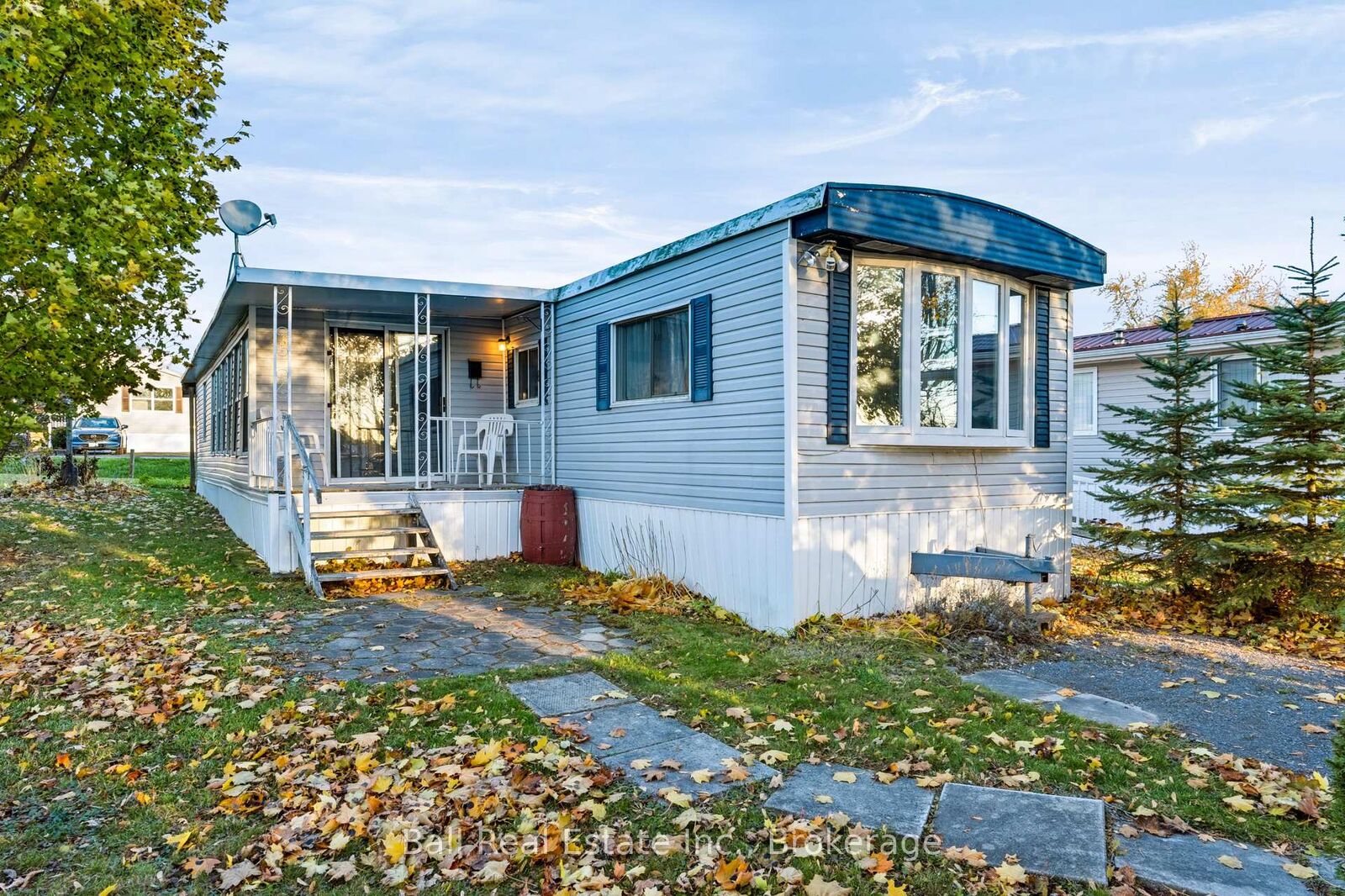 Property Photo:  15 McGregor Central Drive  ON K0L 2G0 