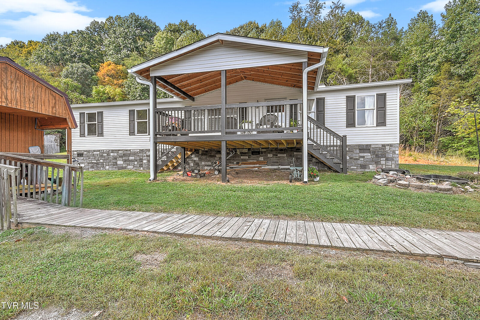Property Photo: 359 Adams Chapel Road TN 37617