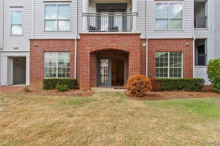Property Photo:  1901 5th Avenue E 3124  AL 35401 