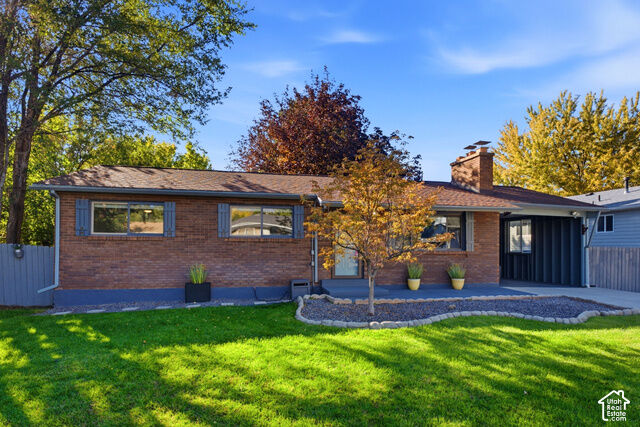 Property Photo: 8746 S Gladiator Way UT 84094