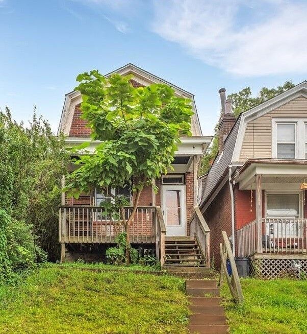 Property Photo: 2817 Shawhan Ave PA 15226