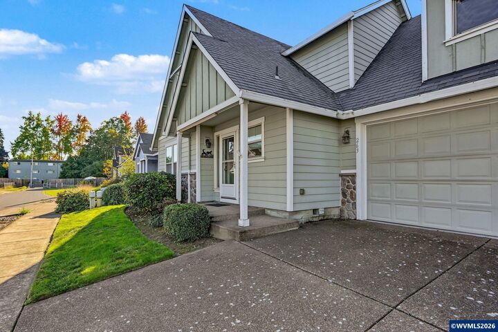 Property Photo:  263 Laurine St NE  OR 97301 