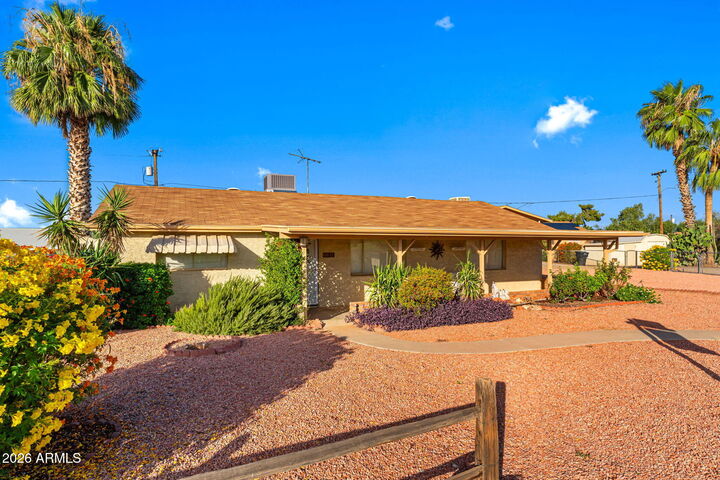 Property Photo:  210 Debs Circle  AZ 85342 