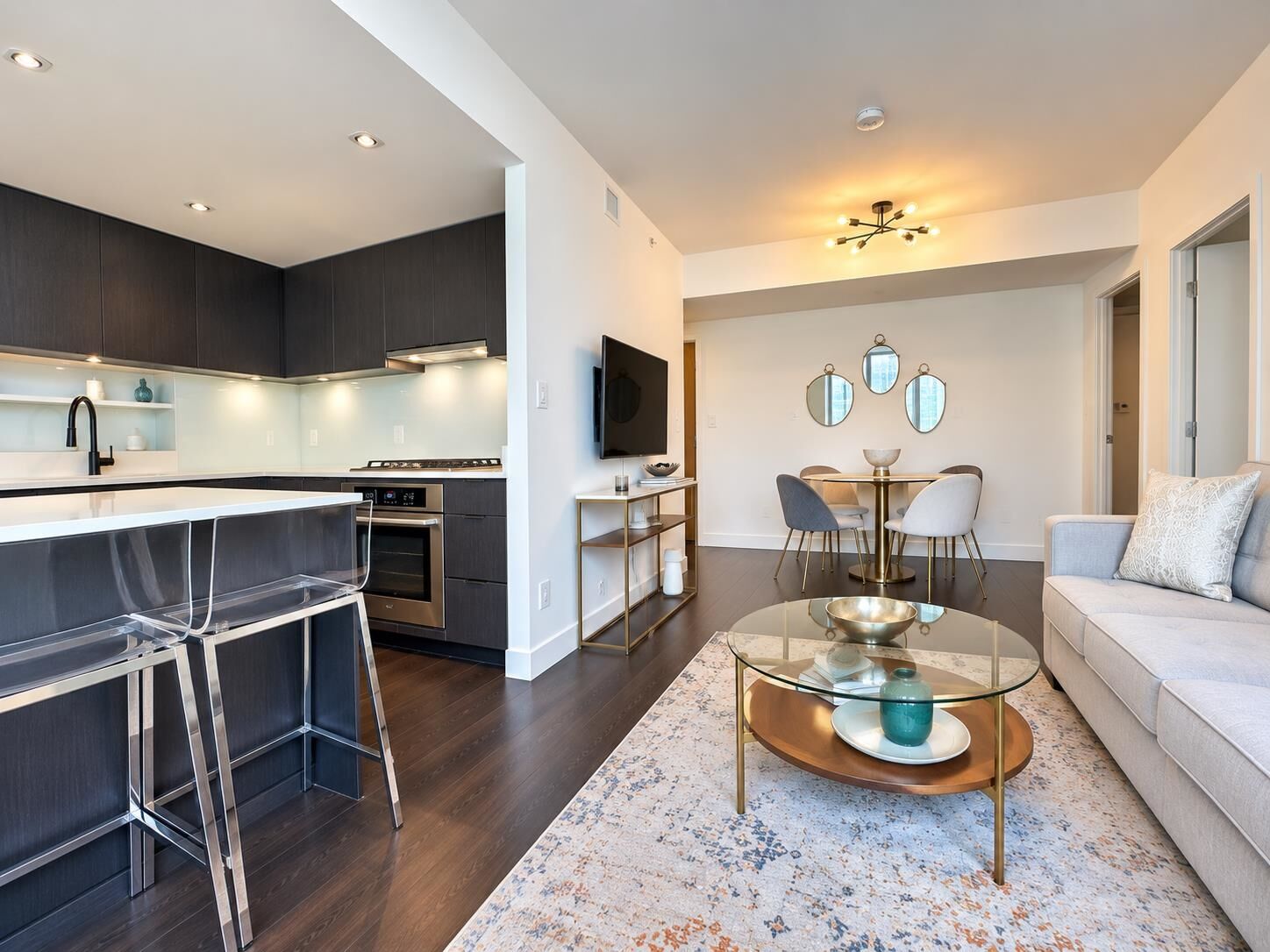 Property Photo:  161 E 1st Avenue 601  BC V6A 0G1 