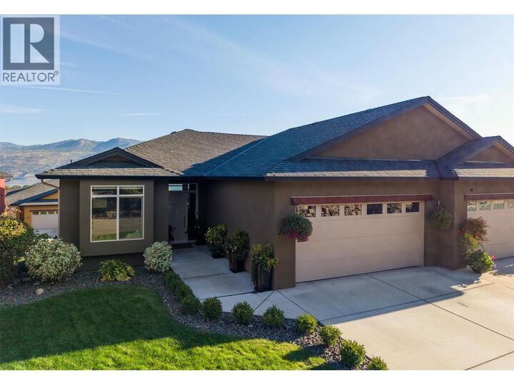 Property Photo:  2151 Madera Court  BC V4T 3H7 