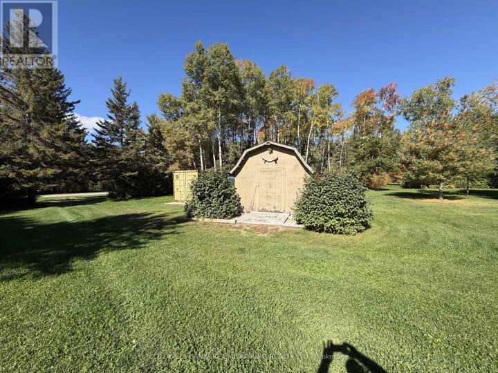 Property Photo: 722027 Grandview Drive ON P0J 1P0