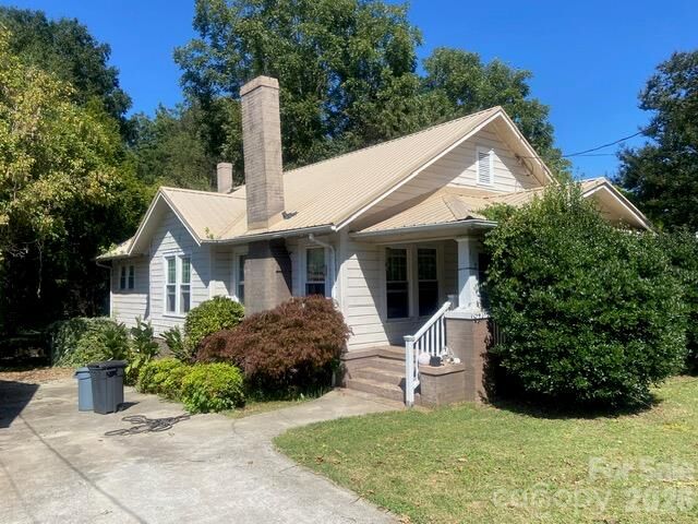 Property Photo: 115 Bethel Street NC 28655