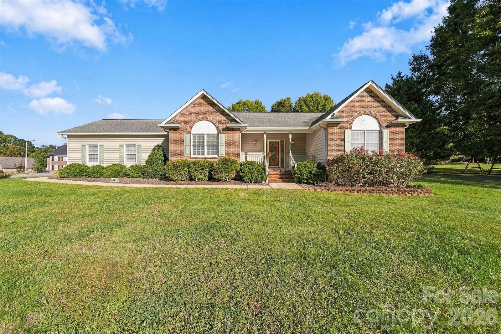 Property Photo: 1119 Edgefield Lane NC 28658