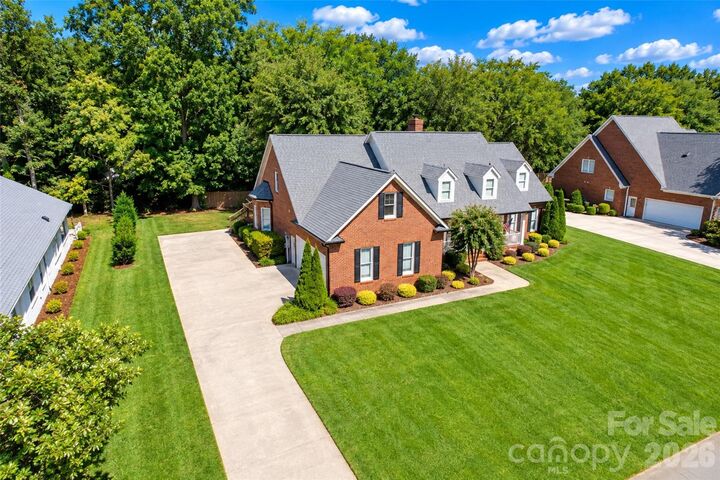 Property Photo: 5480 Glen Forest Drive NC 28226